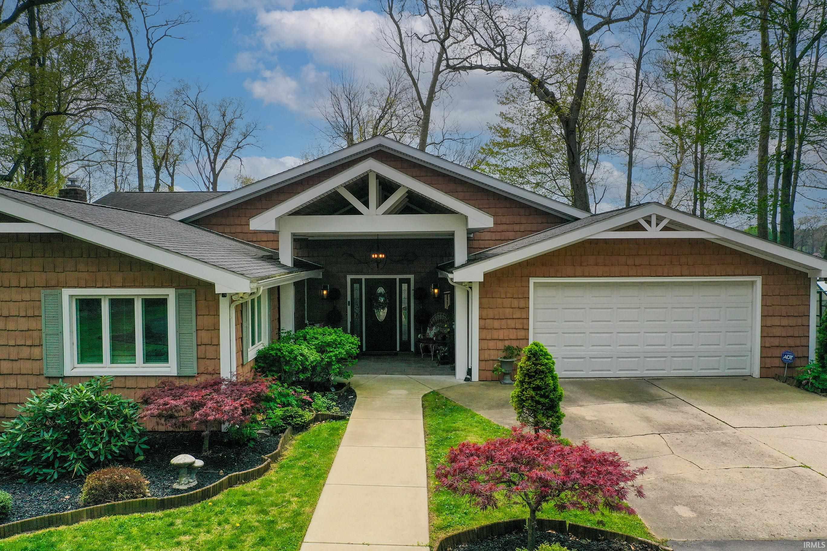 22618 Lake Shore Drive Elkhart IN 46514