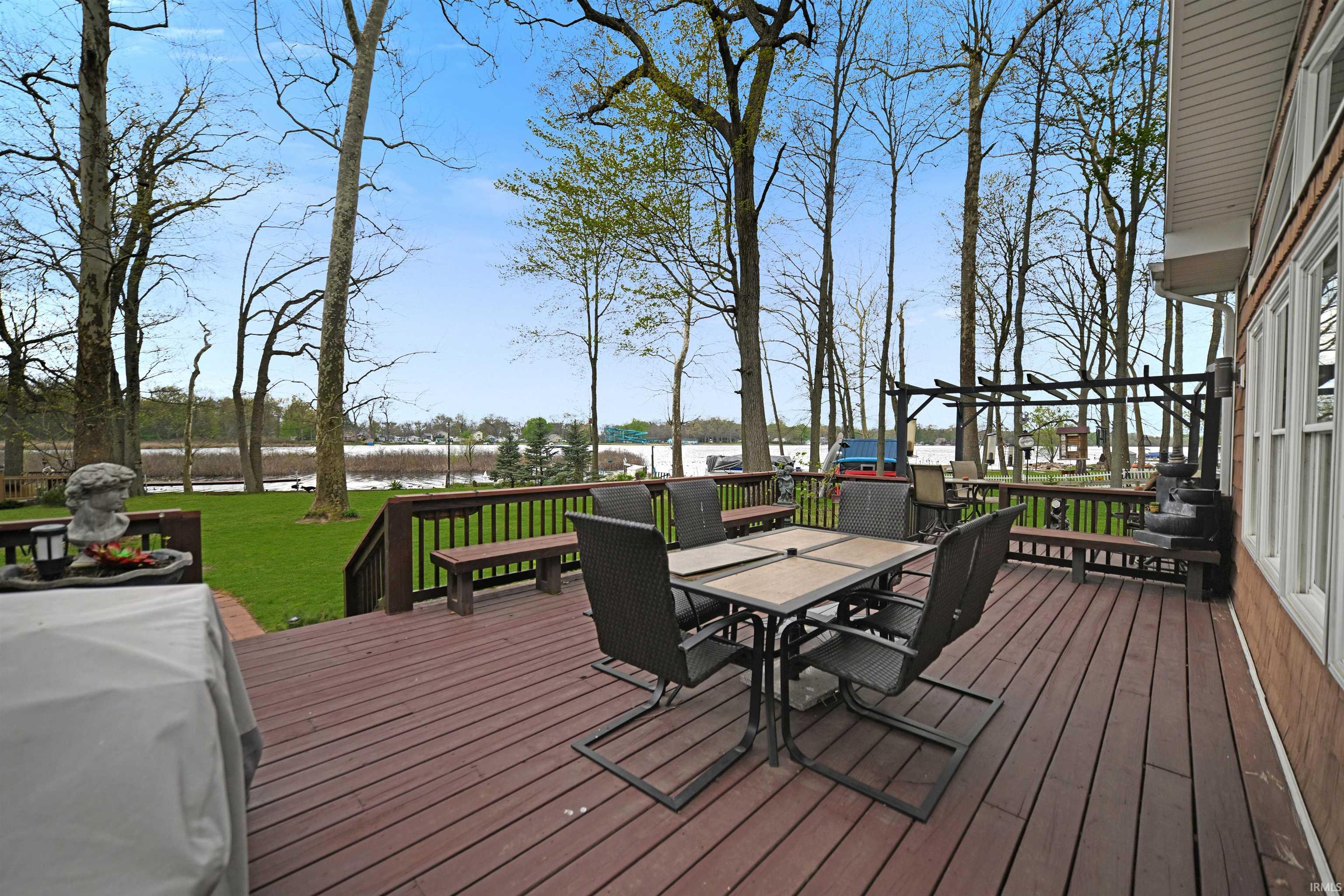 22618 Lake Shore Drive Elkhart IN 46514