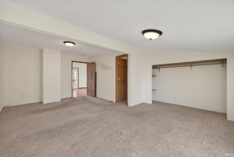 8923 E Sassafras Road Bloomfield IN 47424