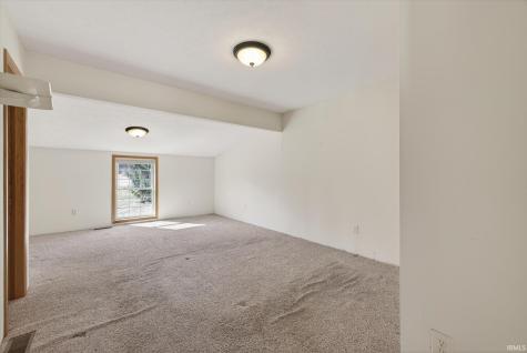 8923 E Sassafras Road Bloomfield IN 47424