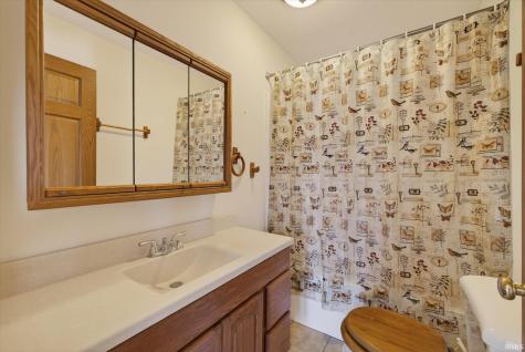 8923 E Sassafras Road Bloomfield IN 47424