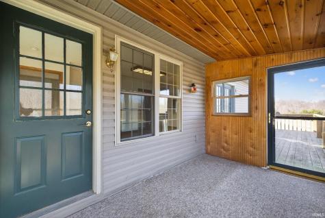 8923 E Sassafras Road Bloomfield IN 47424