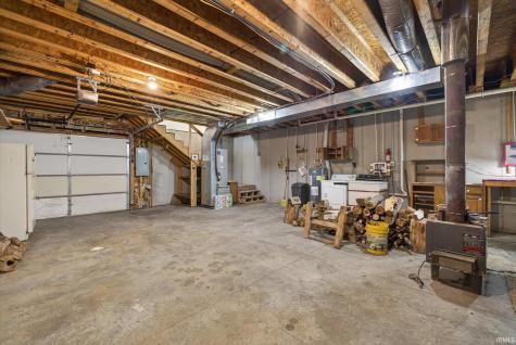 8923 E Sassafras Road Bloomfield IN 47424