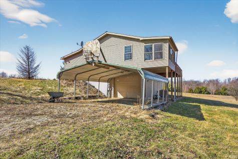 8923 E Sassafras Road Bloomfield IN 47424