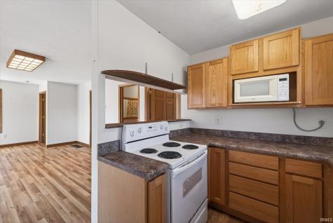 8923 E Sassafras Road Bloomfield IN 47424