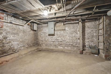 229 Center Street Fort Wayne IN 46808