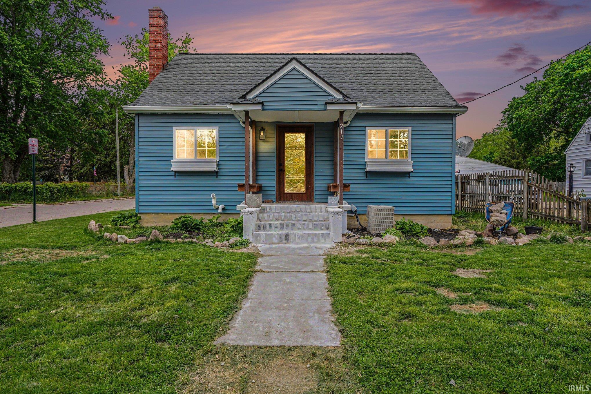 219 W Patterson Street Lakeville IN 46536