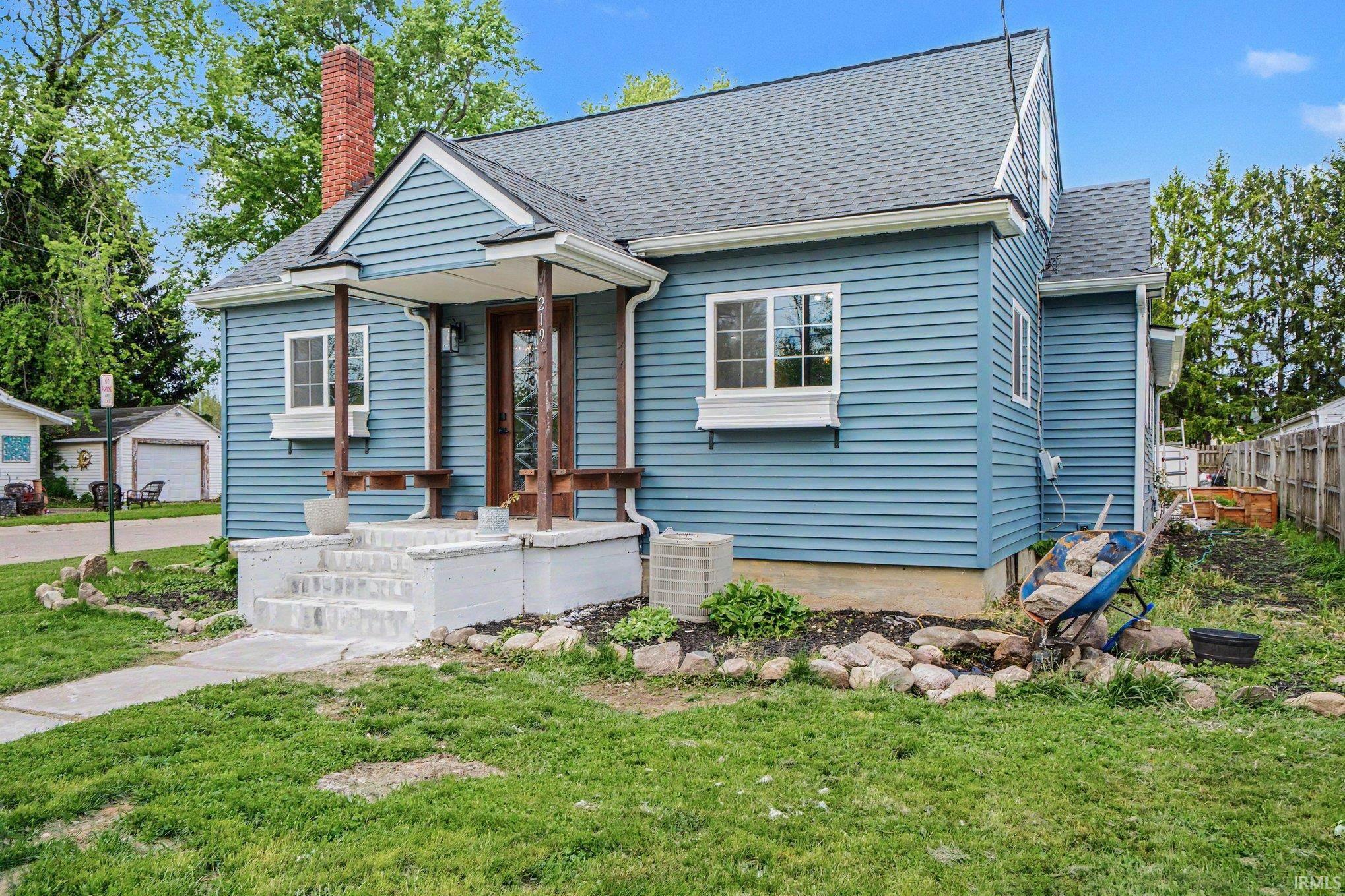219 W Patterson Street Lakeville IN 46536