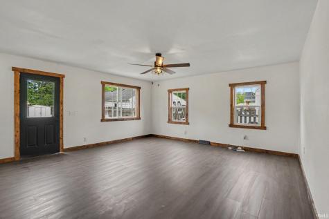 219 W Patterson Street Lakeville IN 46536