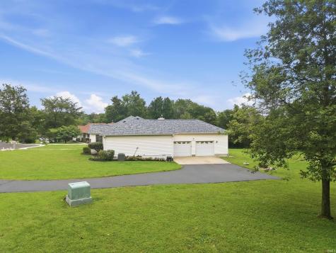 3373 W Sekiu Court Bloomington IN 47404