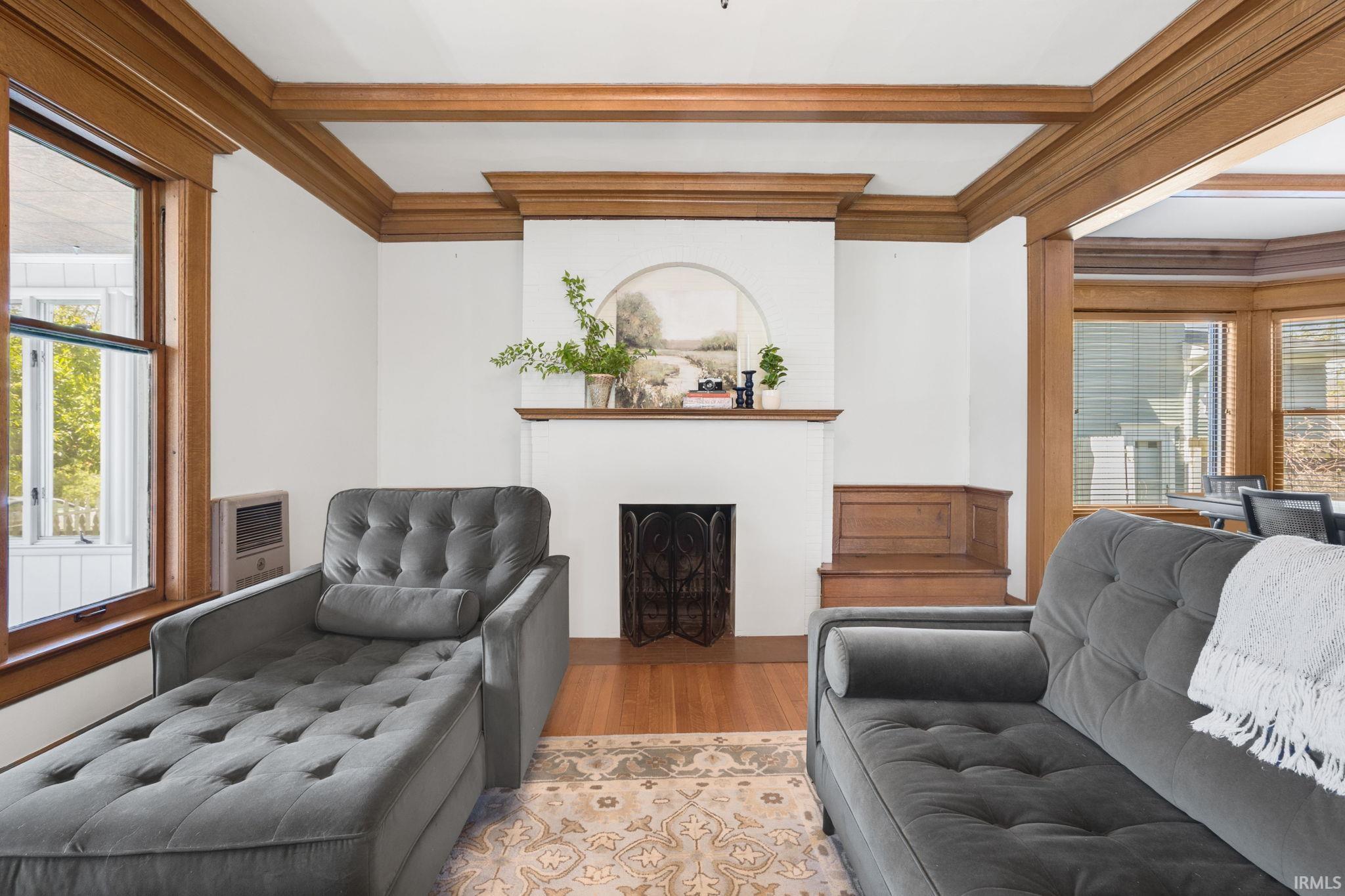 337 Edgewater Drive Mishawaka IN 46545