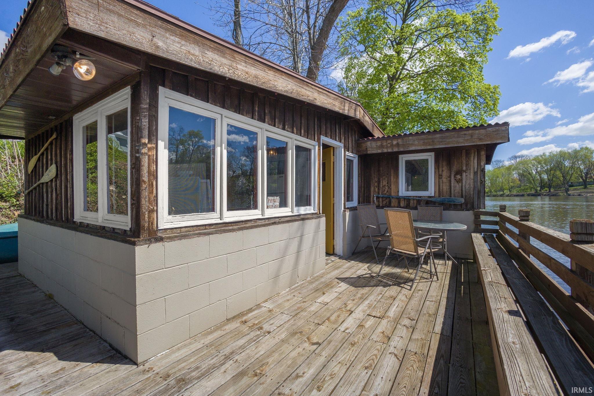 337 Edgewater Drive Mishawaka IN 46545