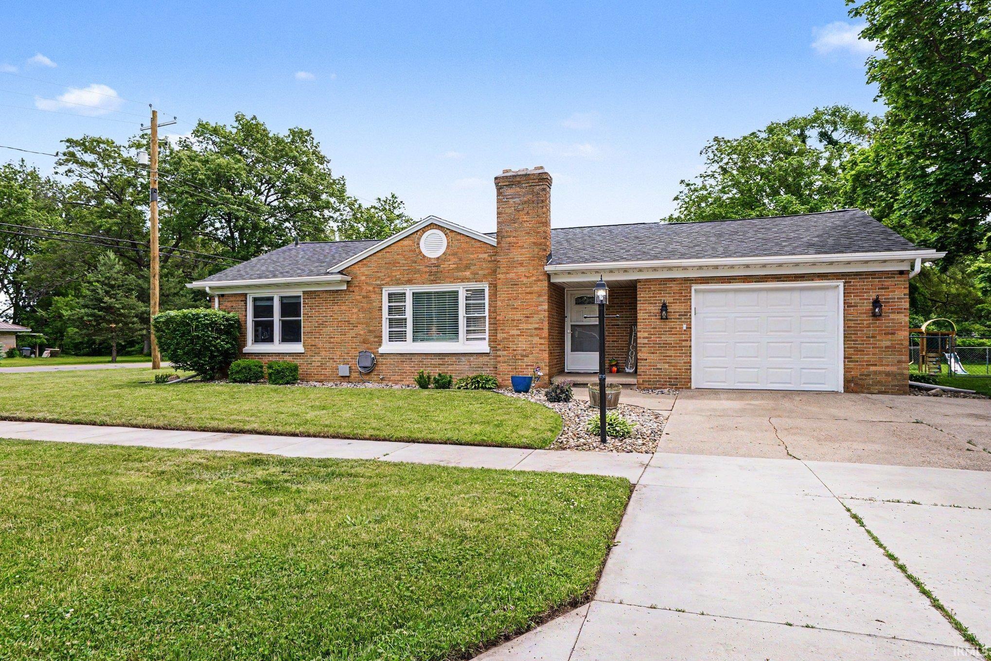 104 Los Angeles Avenue Elkhart IN 46516