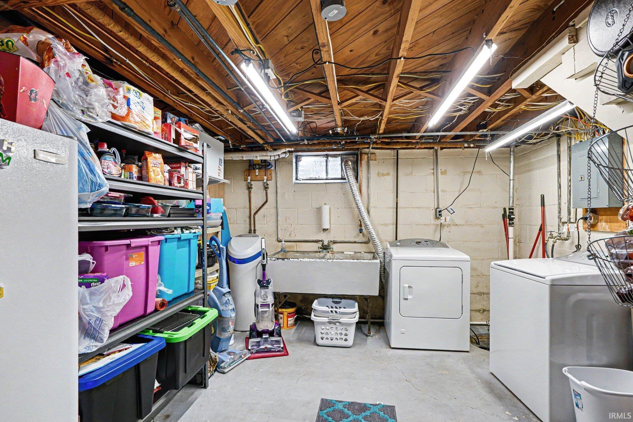 104 Los Angeles Avenue Elkhart IN 46516