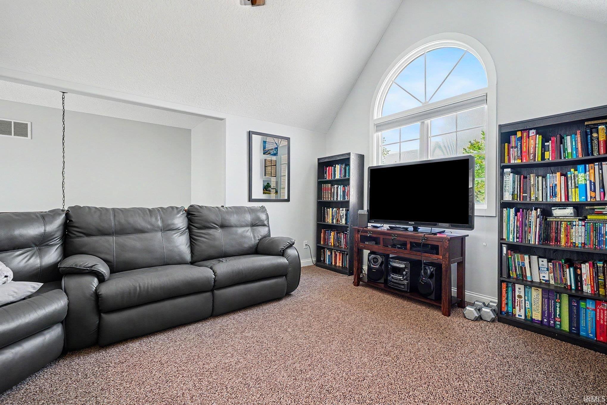 56 N Superior Avenue Warsaw IN 46582