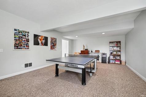 56 N Superior Avenue Warsaw IN 46582