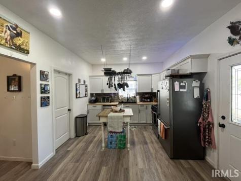 2316 S B Street Elwood IN 46036