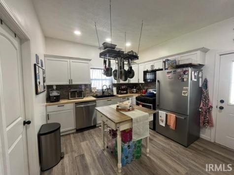 2316 S B Street Elwood IN 46036