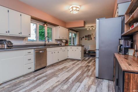 327 Brookside Lane Plainfield IN 46168