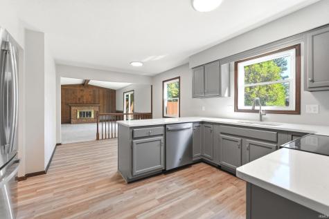 3829 Blythewood Place Fort Wayne IN 46804