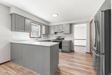 3829 Blythewood Place Fort Wayne IN 46804