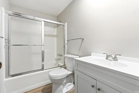 3829 Blythewood Place Fort Wayne IN 46804