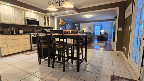 6105 E Oak Street Evansville IN 47715