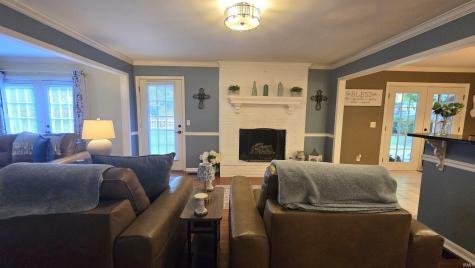 6105 E Oak Street Evansville IN 47715
