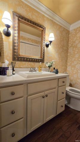 6105 E Oak Street Evansville IN 47715