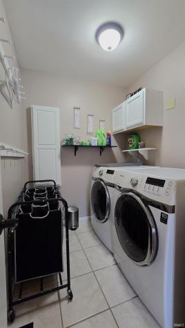 6105 E Oak Street Evansville IN 47715