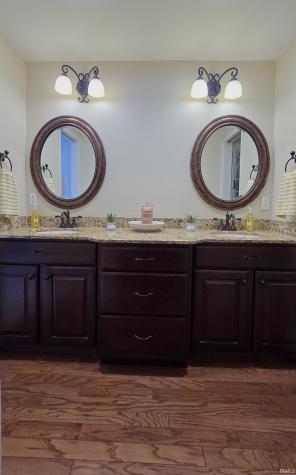 6105 E Oak Street Evansville IN 47715
