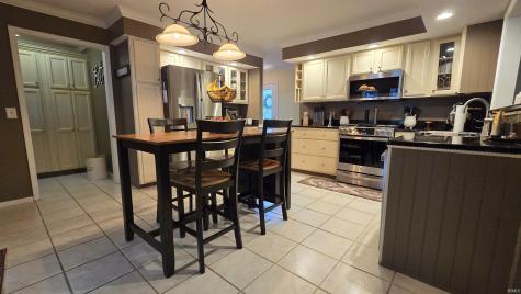 6105 E Oak Street Evansville IN 47715