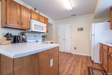 1128 W Pine Meadows Drive Bloomington IN 47403