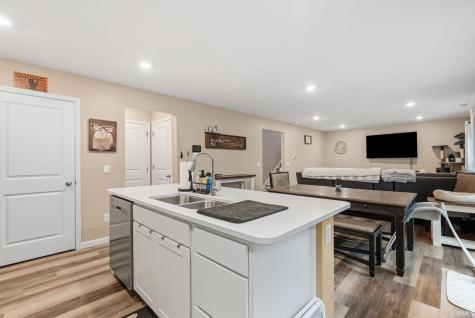 8105 Louna Drive Fort Wayne IN 46818
