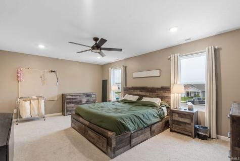 8105 Louna Drive Fort Wayne IN 46818