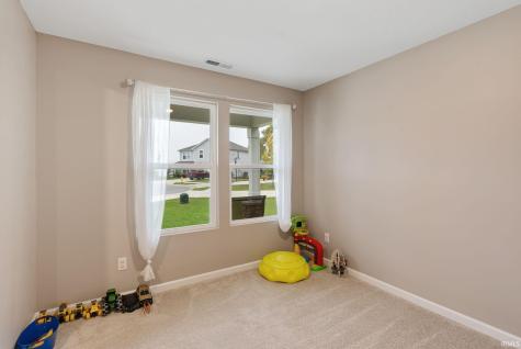 8105 Louna Drive Fort Wayne IN 46818