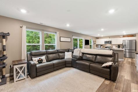 8105 Louna Drive Fort Wayne IN 46818