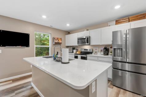 8105 Louna Drive Fort Wayne IN 46818