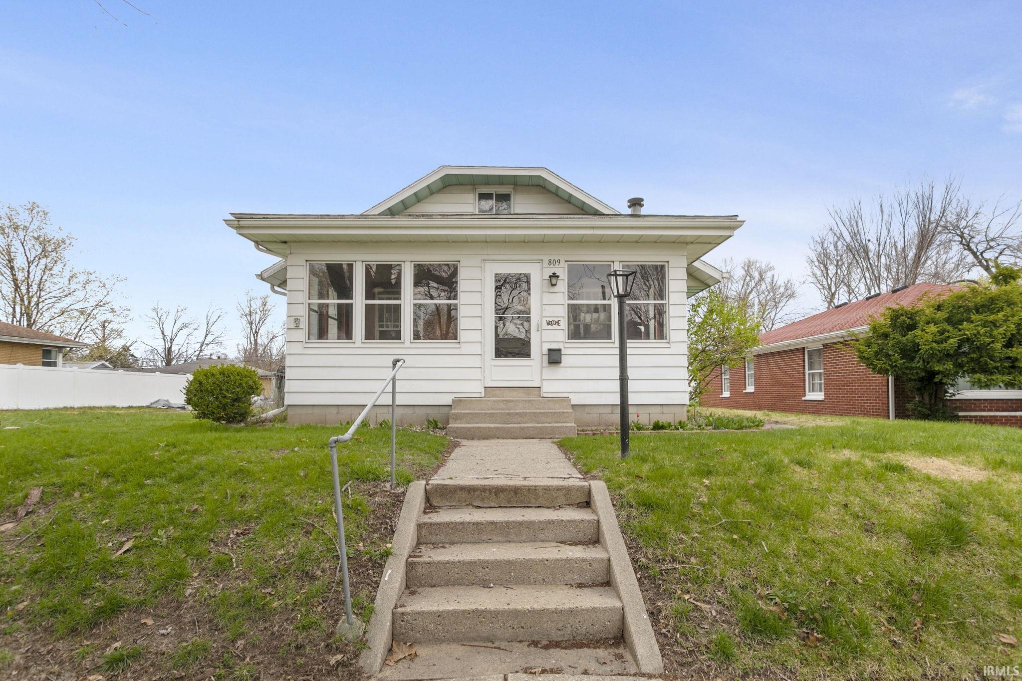 809 E Victoria Street South Bend IN 46614