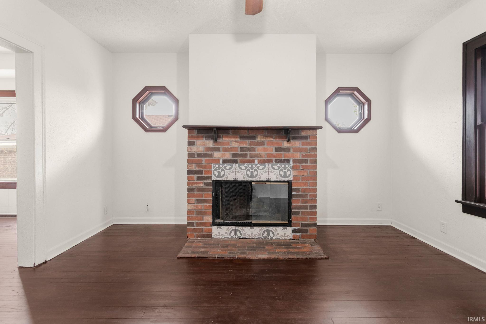 809 E Victoria Street South Bend IN 46614