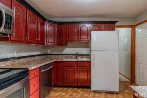 6103 Beaumont Drive Fort Wayne IN 46825