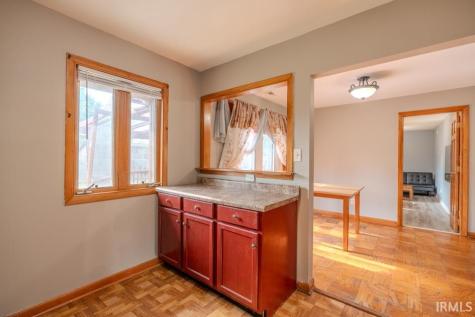 6103 Beaumont Drive Fort Wayne IN 46825