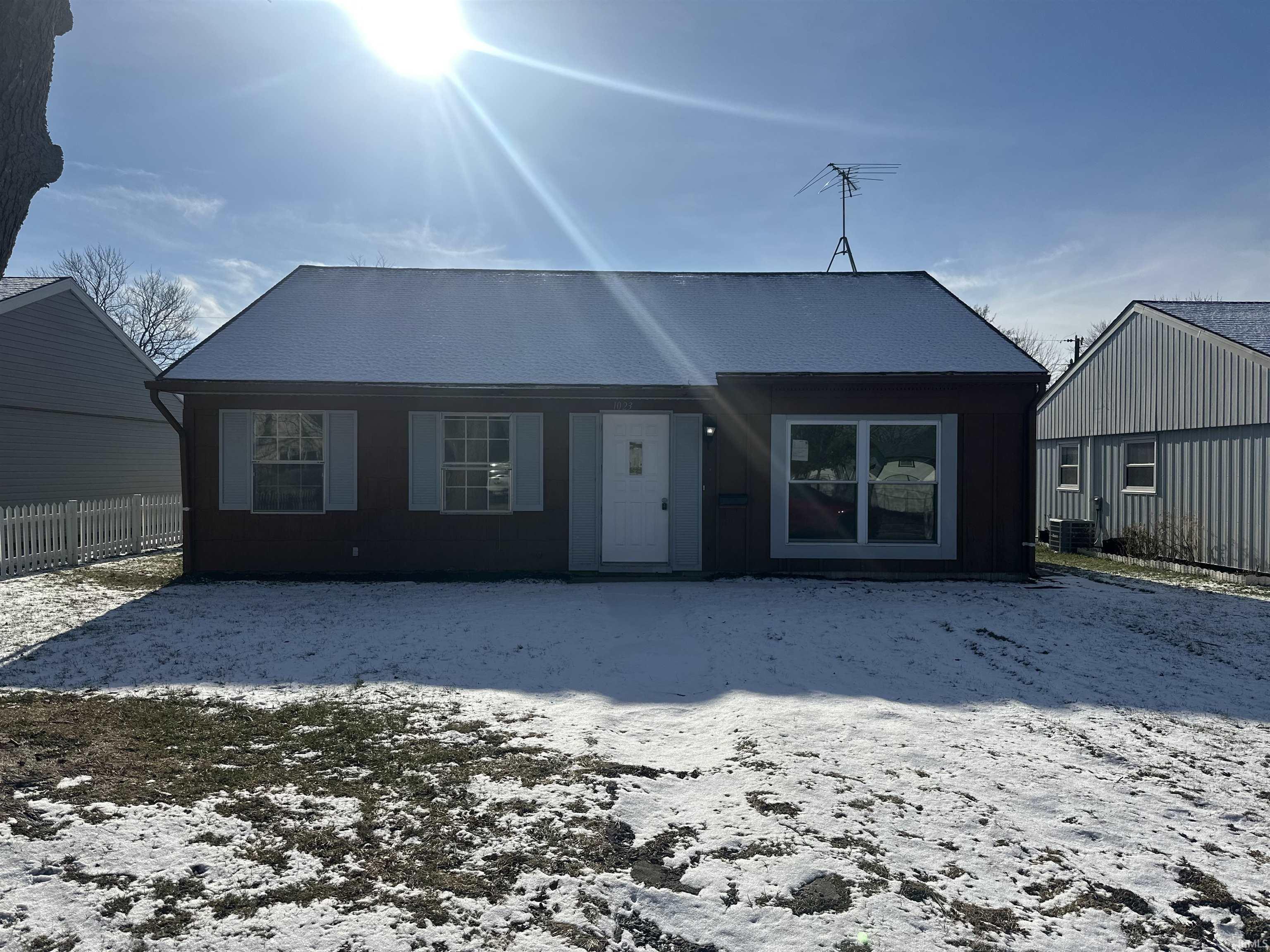 1023 W Cleveland Street Hartford City IN 47348