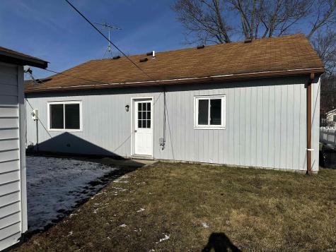 1023 W Cleveland Street Hartford City IN 47348