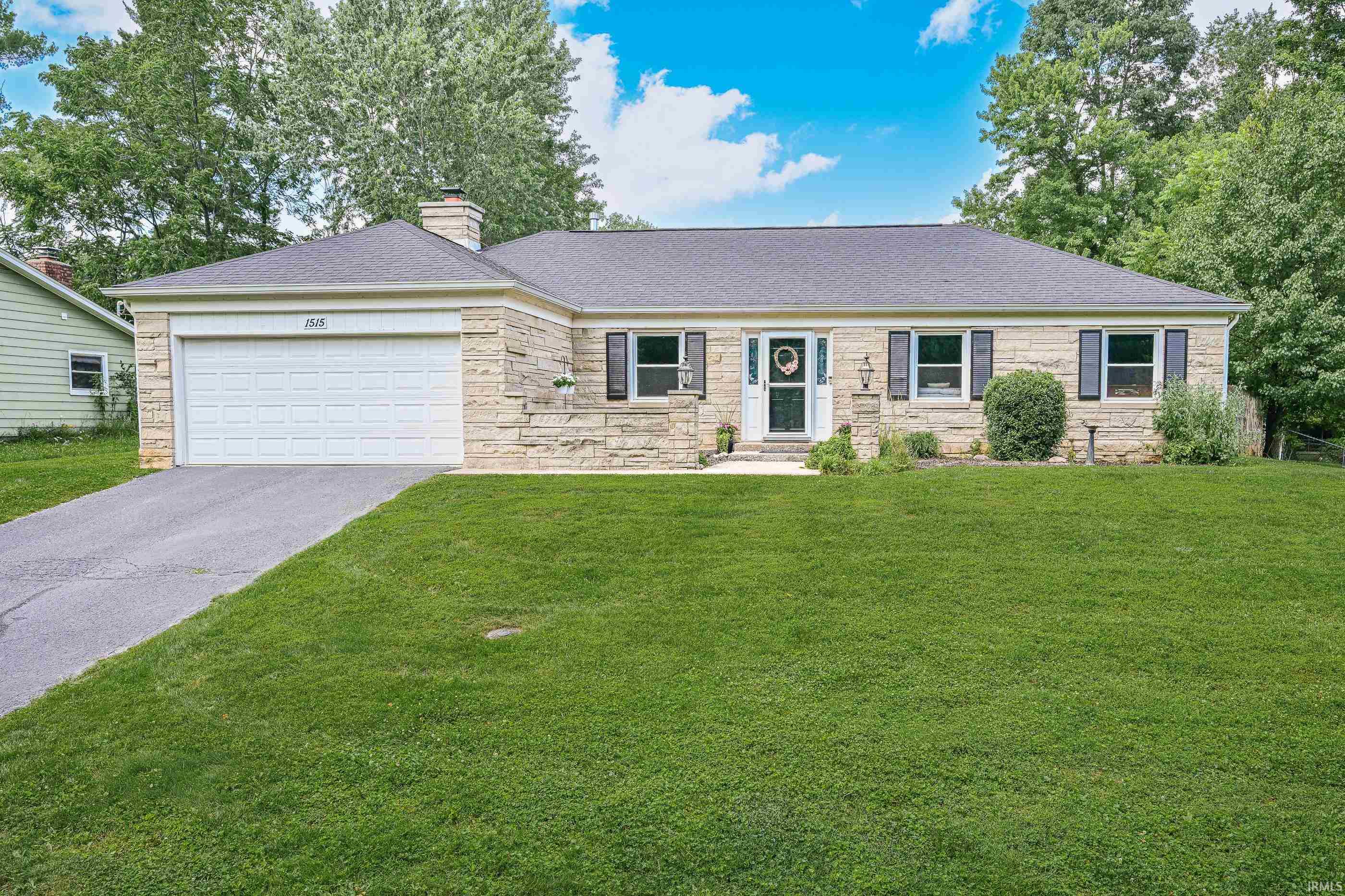1515 E Dunstan Drive Bloomington IN 47401