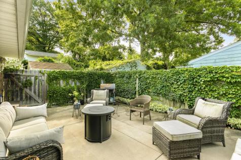 1904 Piedmont Way South Bend IN 46614
