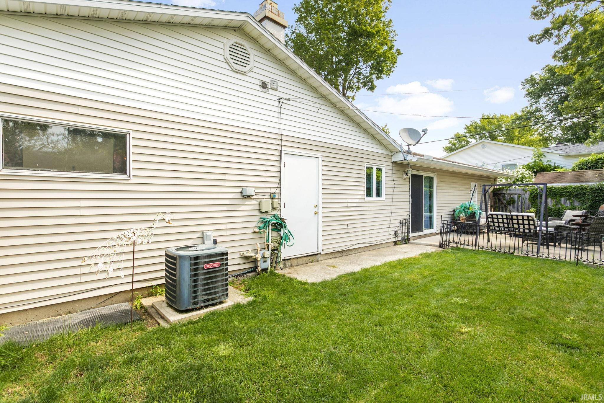 1904 Piedmont Way South Bend IN 46614