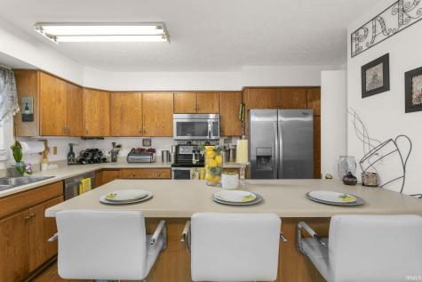 1904 Piedmont Way South Bend IN 46614