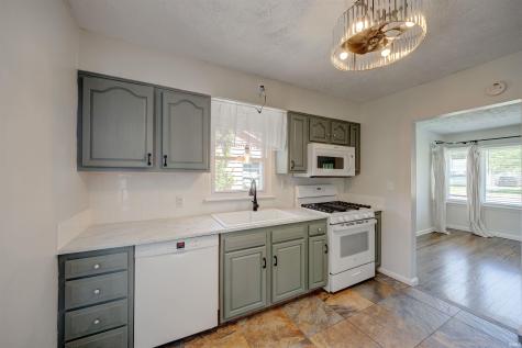 1401 S Roosevelt Drive Evansville IN 47714