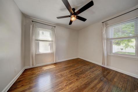 1401 S Roosevelt Drive Evansville IN 47714